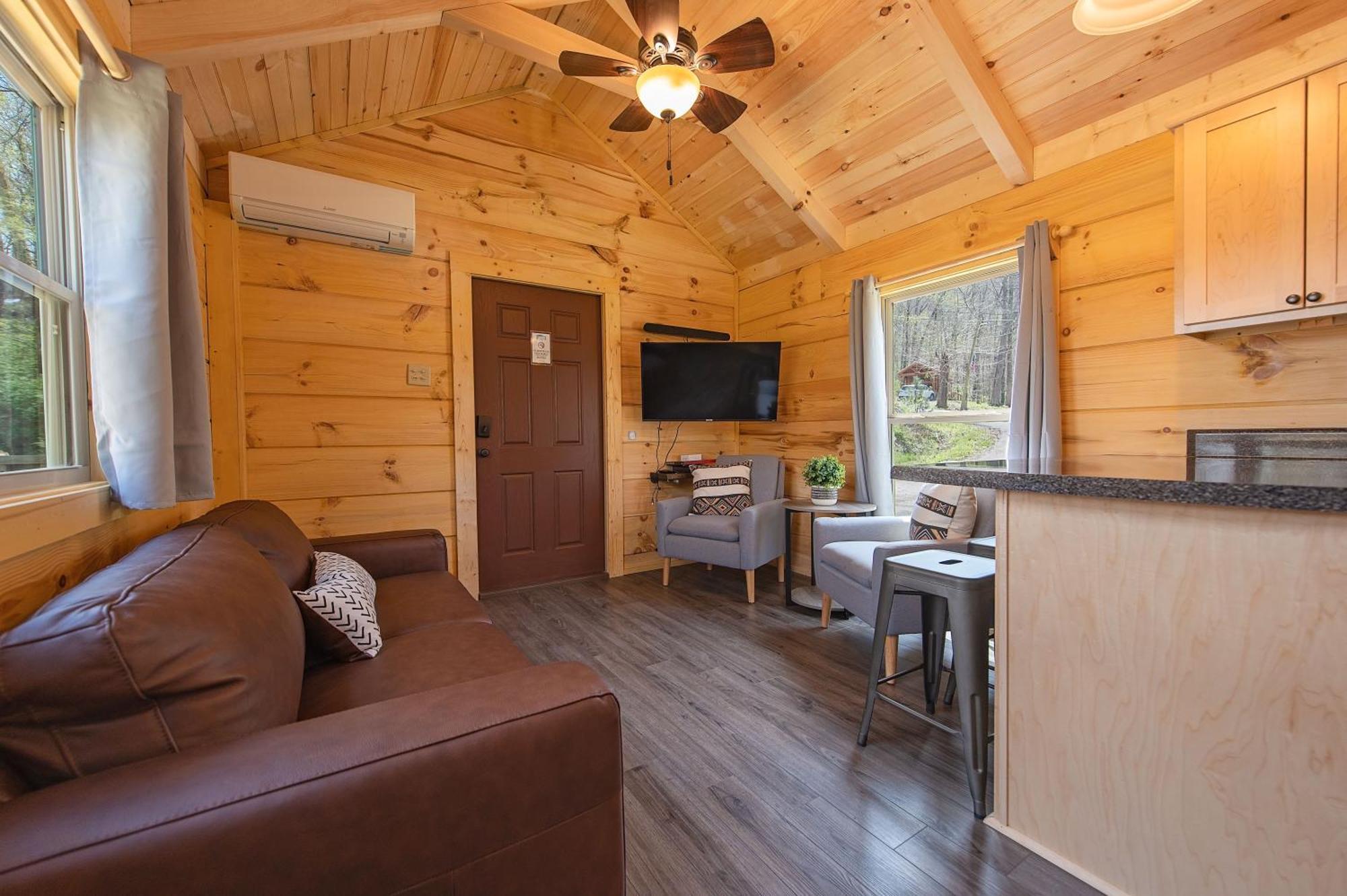 Meg Cabin Tiny Rustic Comfort On Lookout Mtn ชัททานูกา ภายนอก รูปภาพ